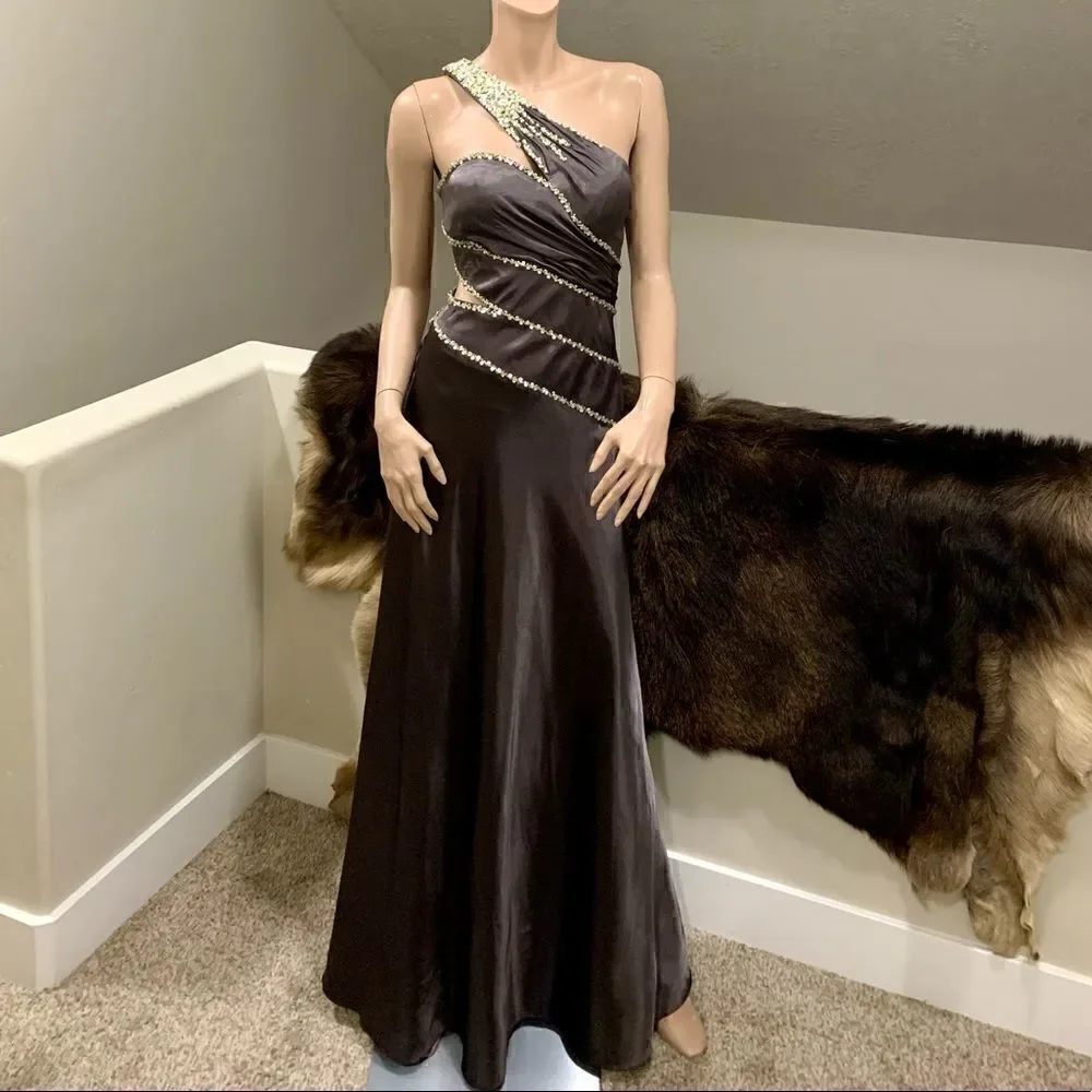 Chic & Sexy One Shoulder Beads & Sequins Gown